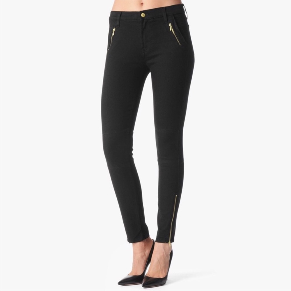 7 For All Mankind “Seamed Fashion Black Skinny” gold zipper size 24
